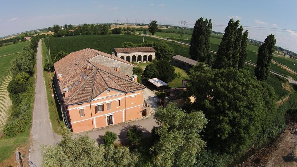 Agriturismo Corte Ponte Dei Tedeschi Affittacamere Ostiglia Esterno foto